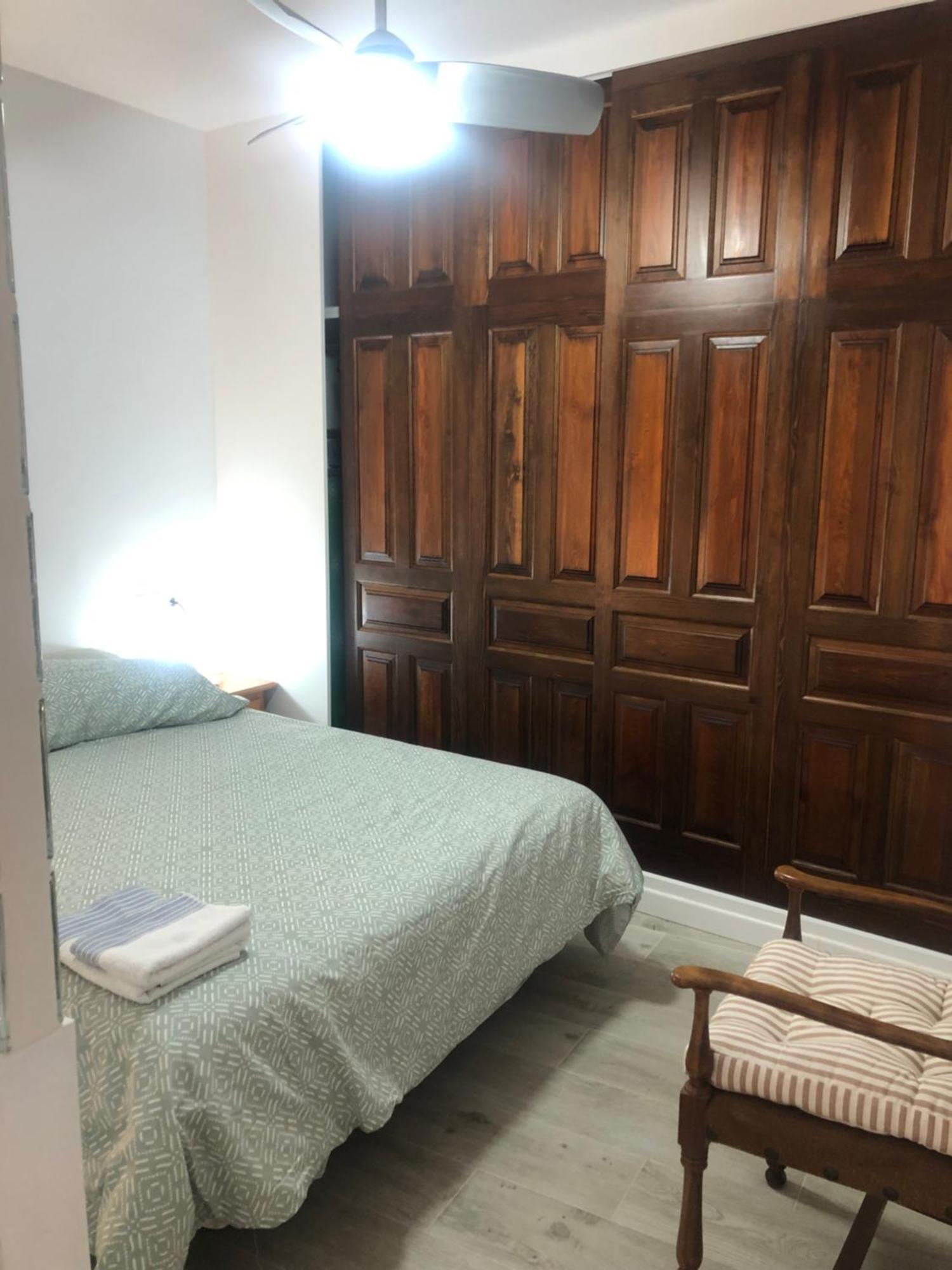Plaza Apartment *